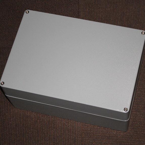 340W×235H×160D mm